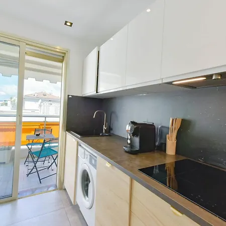 Apartment Renovated 1br Terrace Walk To